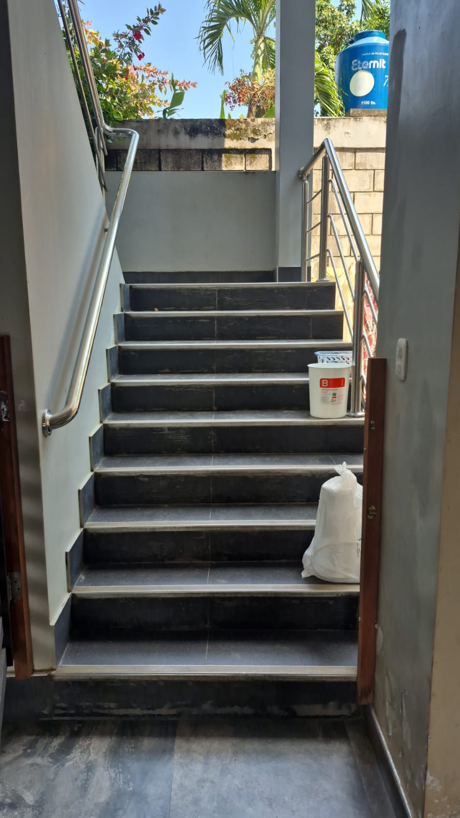 Casa en venta de 4 pisos en Tarapoto, ideal para inversionistas!!